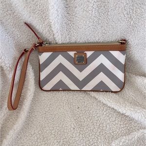 Dooney & Burke chevron wristlet